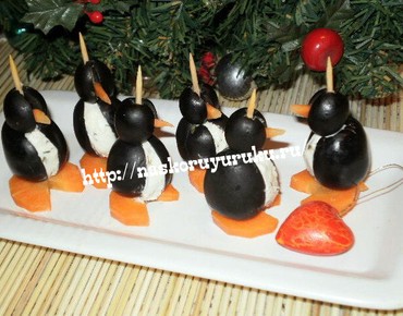 Новогодняя закуска «Пингвины» из маслин